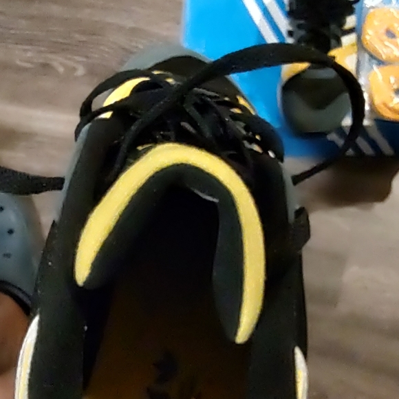 Adidas ZX 710 size 11 shoes - Picture 8 of 11